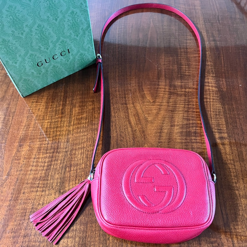 100%  Authentic Gucci Soho Disco Camera Crossbody Bag